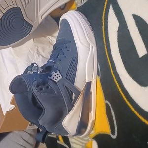 Jordan Spizike navy blue